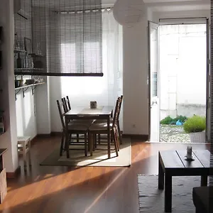 The Back Yard Nest , Lisbon Portugal